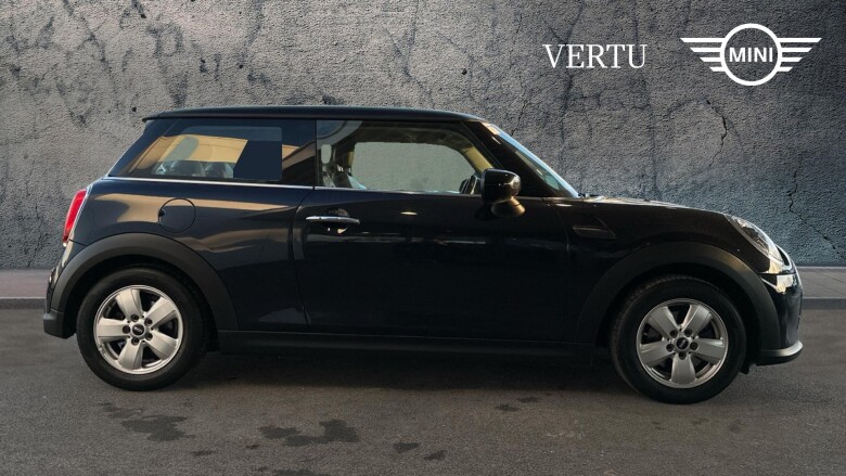 MINI Hatchback 1.5 Cooper Classic 3dr Auto [Comfort/Nav Pack] Petrol Hatchback